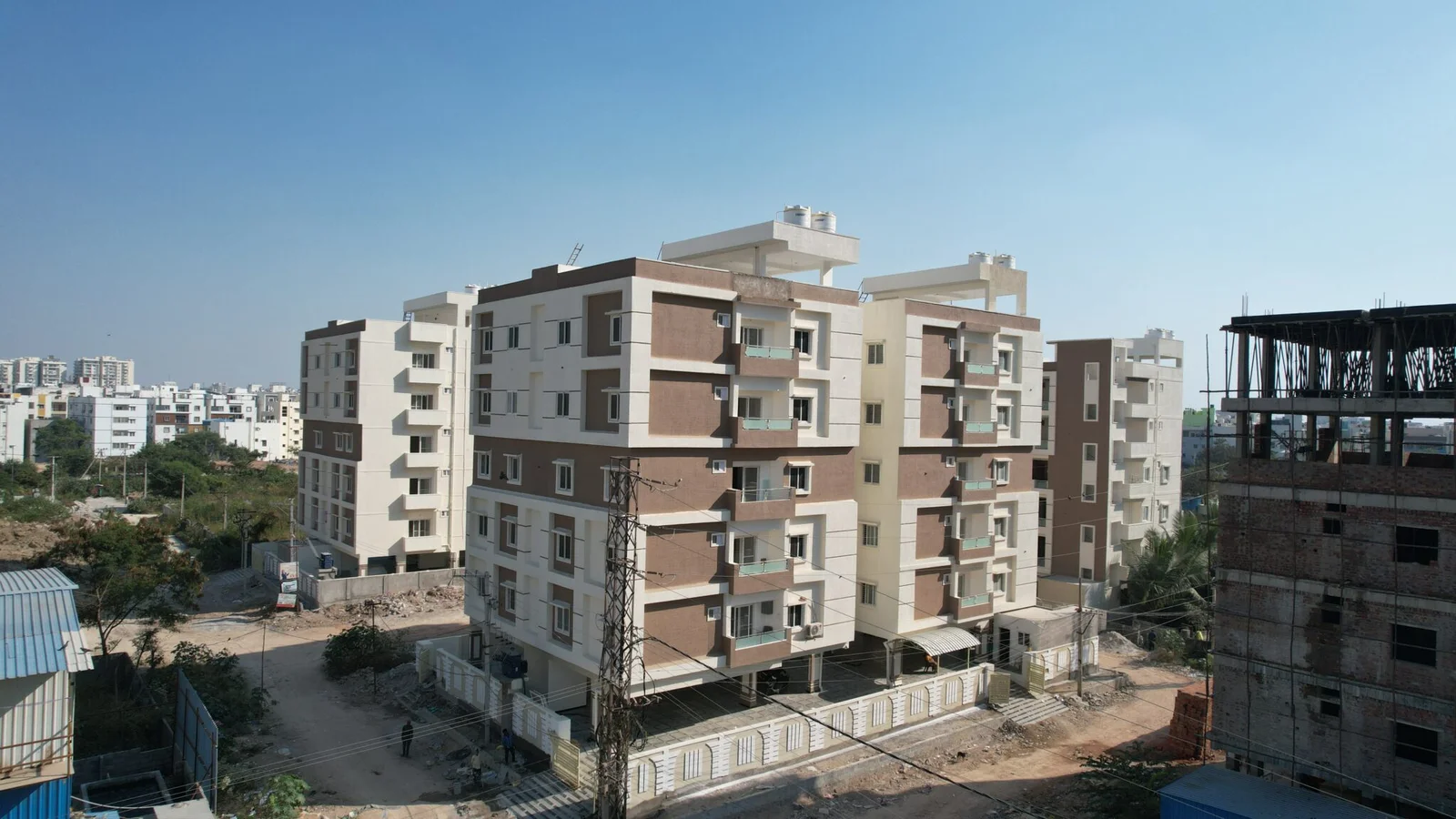 Platinum Avenue Image 14